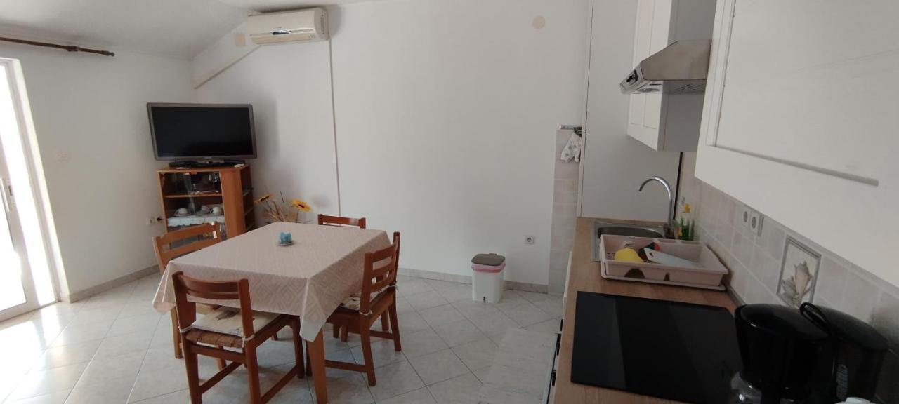 Apartment Kurelic Rab Town Luaran gambar